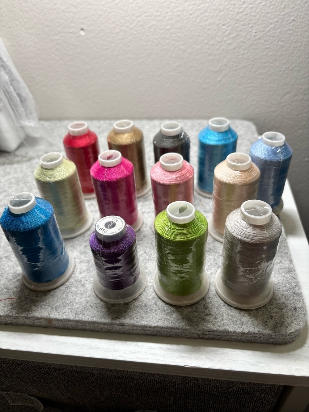 Radiant Embroidery Thread Set - Assorted Colors - Picture 4 of 5